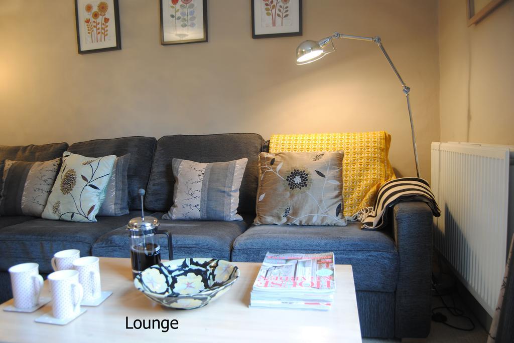 High Street Apartment Ъпингам Екстериор снимка