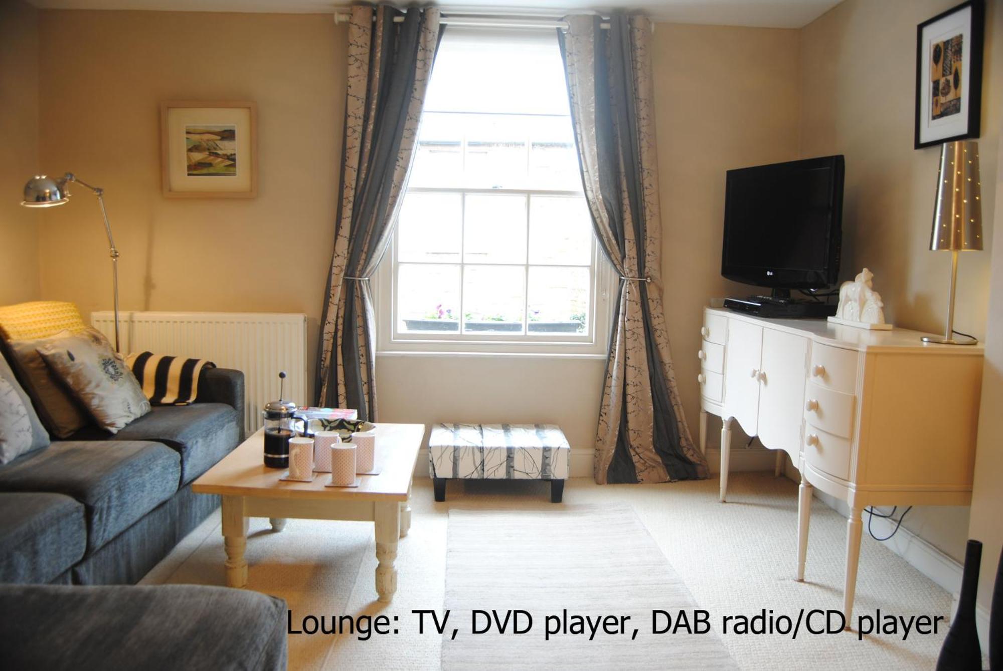 High Street Apartment Ъпингам Екстериор снимка