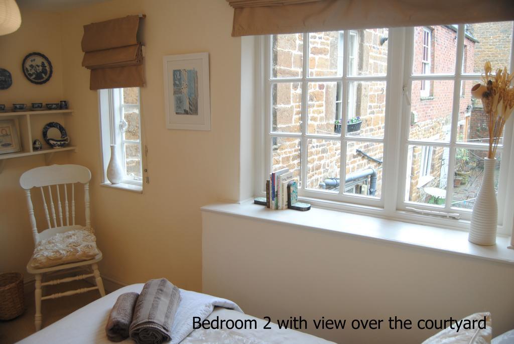High Street Apartment Ъпингам Екстериор снимка
